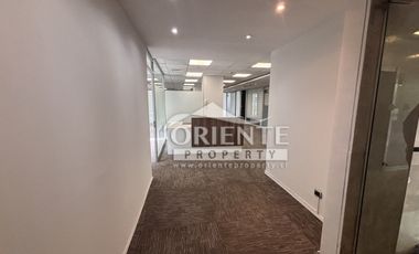 OFICINA MODERNA METRO ALCÁNTARA