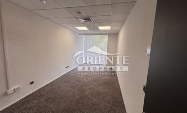 OFICINA MODERNA METRO ALCÁNTARA