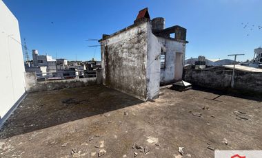 Casa en venta c/ cochera en Ciudadela