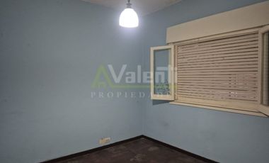 Casa PH en alquiler en Parque Quirno