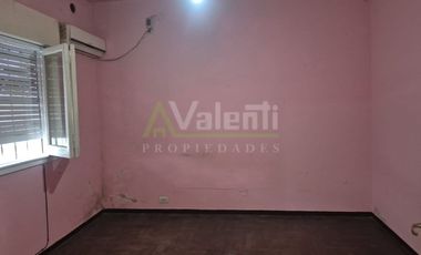 Casa PH en alquiler en Parque Quirno