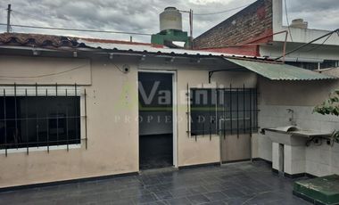 Casa PH en alquiler en Parque Quirno