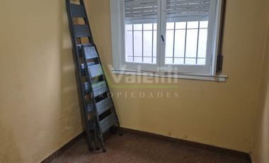 Casa PH en alquiler en Parque Quirno