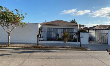 Casa en Venta en Av Balmaceda 5000