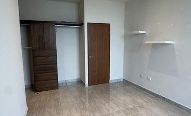 DEPARTAMENTO EN RENTA EN FUNDADORES ZONA VALLE ORIENTE