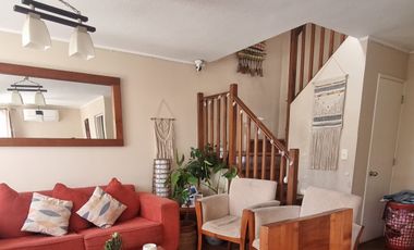 CASA  EN SECTOR LA RESERVA DE MACHALI