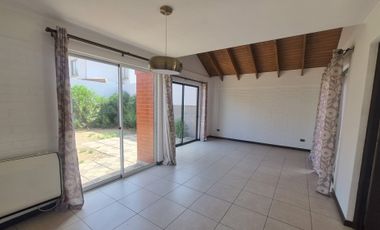 ARRIENDO CASA EN EXCLUSIVO BARRIO DE MACHALI