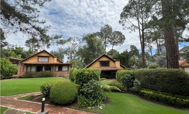 CASA EN RENTA EN AVANDARO, VALLE DE BRAVO