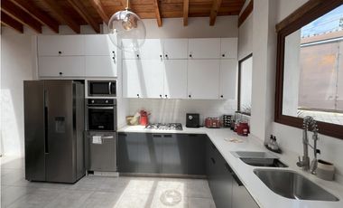 CASA EN RENTA EN AVANDARO, VALLE DE BRAVO