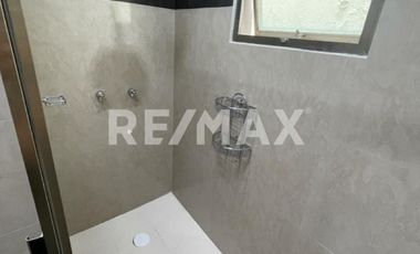 Casa en Venta  - (3)