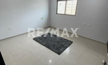 Casa en Venta  - (3)