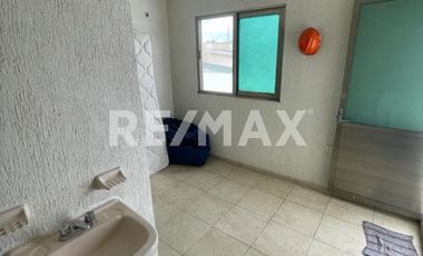 Casa en Venta  - (3)