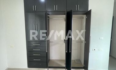 Casa en Venta  - (3)