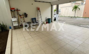 Casa en Venta  - (3)