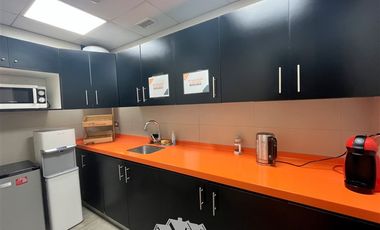 Oficina en Arriendo en Av. Las Condes / Las Tranqueras