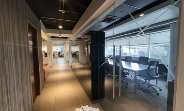 Oficina en Arriendo en Av. Las Condes / Las Tranqueras