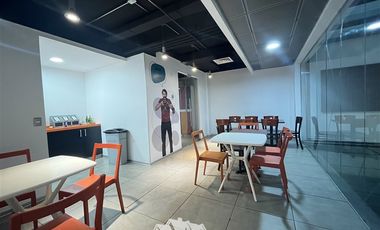 Oficina en Arriendo en Av. Las Condes / Las Tranqueras