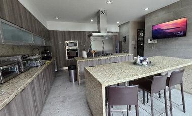 Residencia en venta en Lomas de Tecamachalco, casa 2