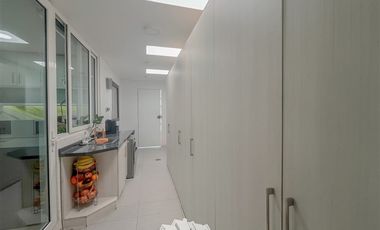 Casa en Arriendo en camino la laguna con camino del sol