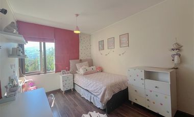 Casa en Arriendo en camino la laguna con camino del sol