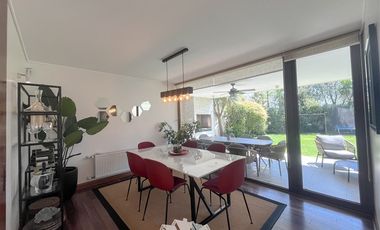 Casa en Arriendo en camino la laguna con camino del sol