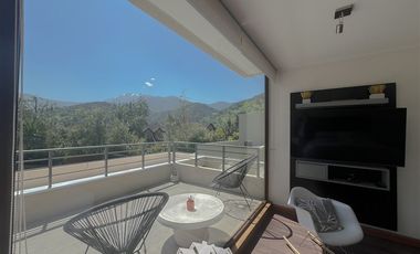 Casa en Arriendo en camino la laguna con camino del sol