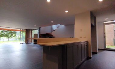 ARRIENDO de CASAS en RIONEGRO