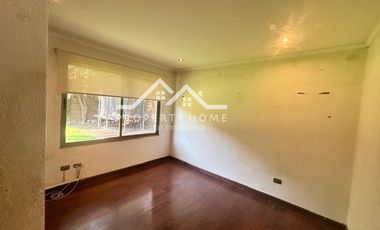 CASA 4 DORM + ESCRITORIO + SERVICIO LA RESERVA