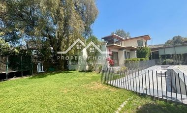 CASA 4 DORM + ESCRITORIO + SERVICIO LA RESERVA