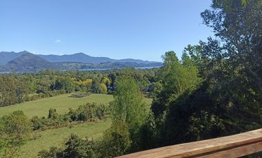 CASA EN ARRIENDO AÑO COMPLETO RIO CALCURRUPE / LLIFEN