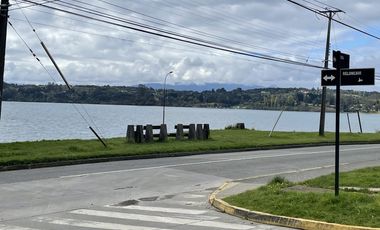 Venta Precioso departamento, incluye patio privado, a pasos del Lago