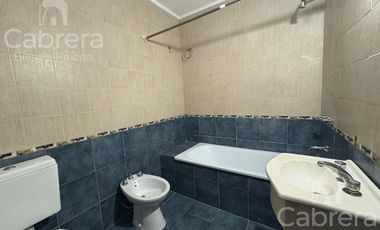 Venta Departamento de un dormitorio con cochera, en La Plata