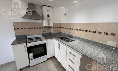 Venta Departamento de un dormitorio con cochera, en La Plata