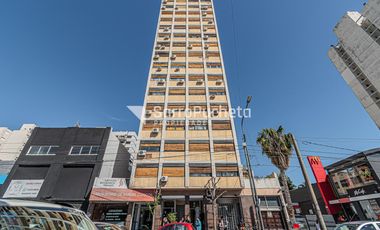 Venta/Alquiler departamento 2 ambientes con cochera en Ramos Mejía.