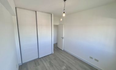 TRES AMBIENTES COCHERA, BALCON, SUM