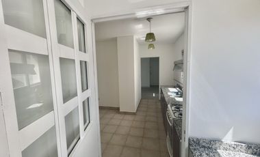 TRES AMBIENTES COCHERA, BALCON, SUM