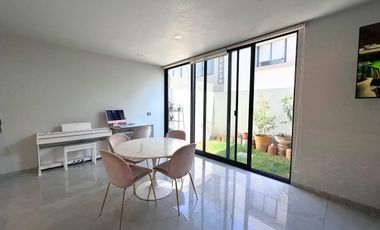 RENTA DE CASA EN PUNTO SUR ESTE