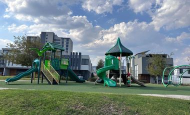 RENTA DE CASA EN PUNTO SUR ESTE