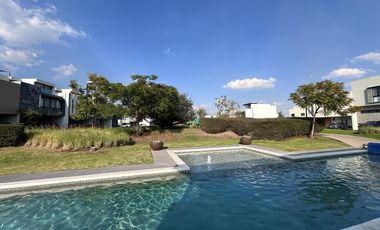 RENTA DE CASA EN PUNTO SUR ESTE