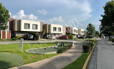 Casa en renta con jardín excedente en Somos Residencial