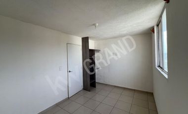 Casa en renta con jardín excedente en Somos Residencial