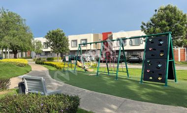 Casa en renta con jardín excedente en Somos Residencial