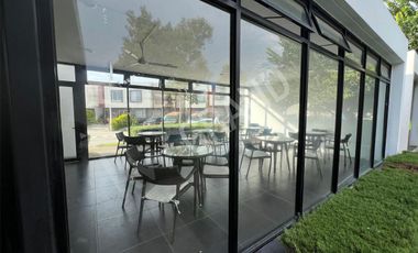 Casa en renta con jardín excedente en Somos Residencial