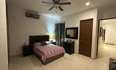 Casa en Venta en Privada Gran Valle Cholul | 3 habitaciones + cuarto de servicio