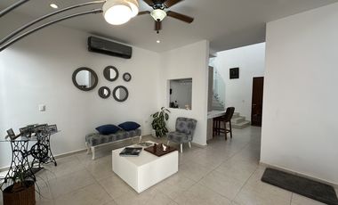 Casa en Venta en Privada Gran Valle Cholul | 3 habitaciones + cuarto de servicio