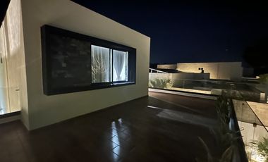 Casa en Venta en Privada Gran Valle Cholul | 3 habitaciones + cuarto de servicio