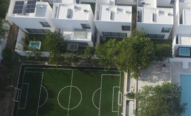 CASA EN RENTA MERIDA, CHOLUL, PRIVADA OASIS, DISPONIBLE.