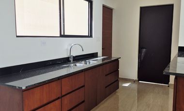 Casa en privada residencial de 3 Habitaciones en Venta. Conkal
