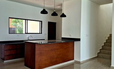 Casa en privada residencial de 3 Habitaciones en Venta. Conkal