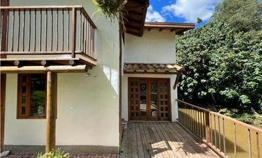 Casa en Venta en El Retiro con Cascada